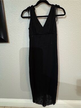 Ruby Rox Black Sleeveless V-Neck Midi Dress with Tie Straps